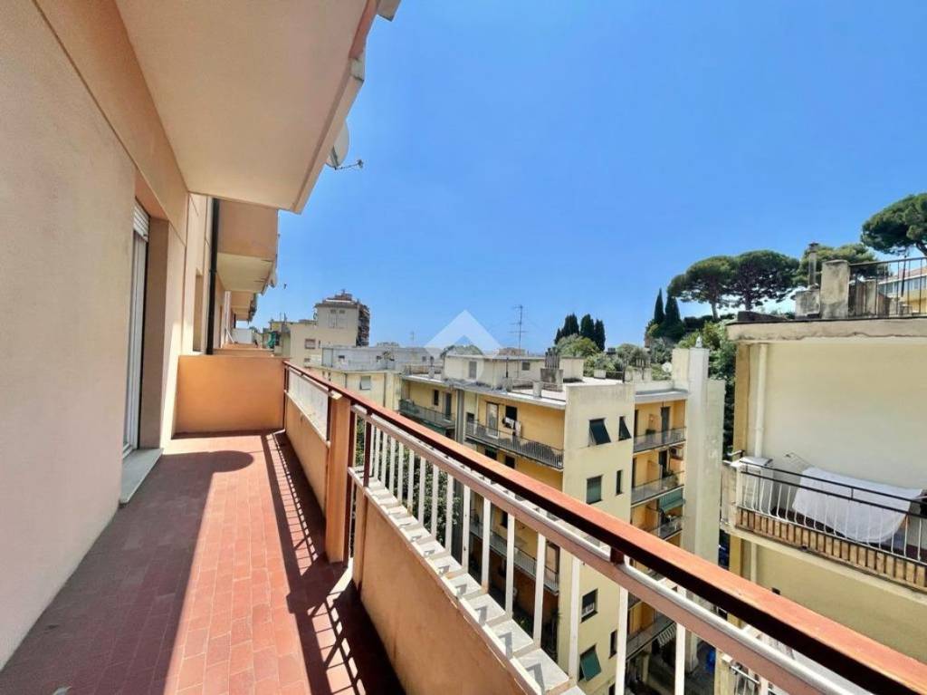 Appartamento in vendita a Genova via Luigi Rizzo, 102