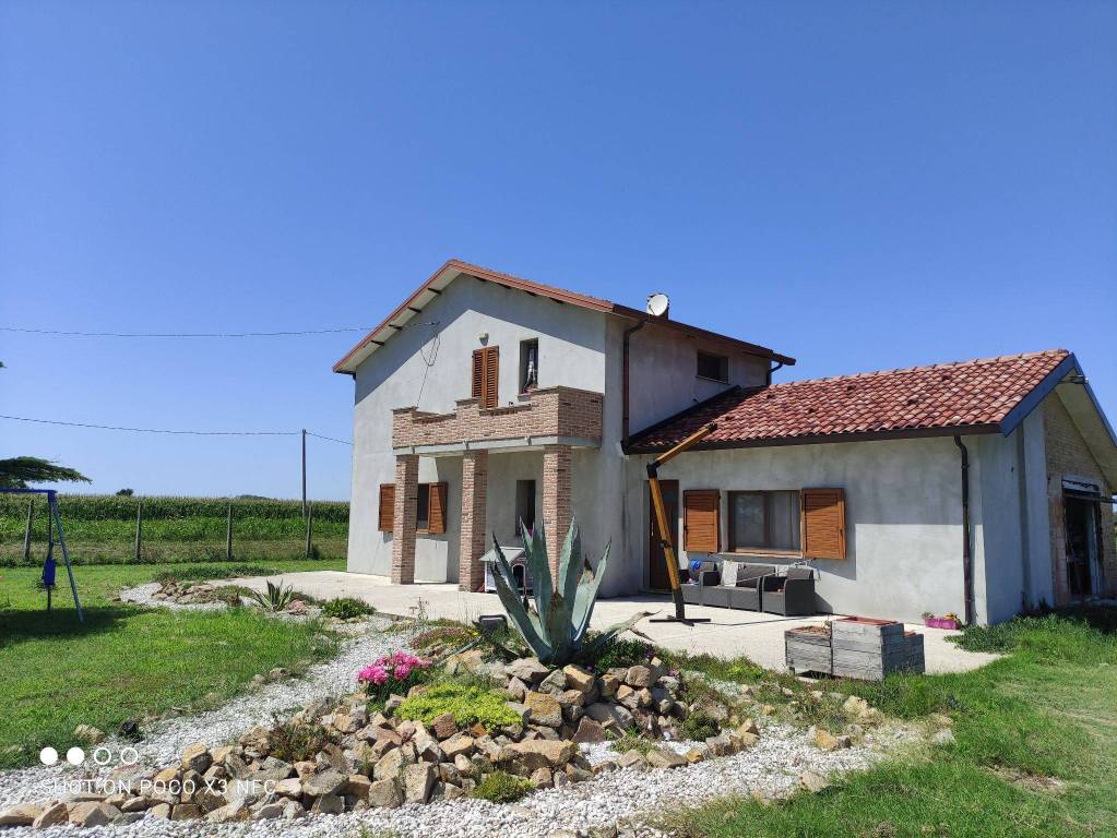 Villa in in vendita da privato a Mesola via Usignoli, 9