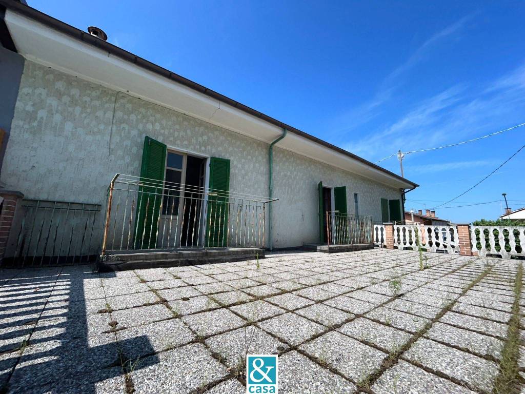 Casa Indipendente in vendita a Bagnolo Piemonte corso Malingri