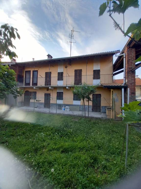 Villa in in vendita da privato a Biandrate via San Nazzaro, 21