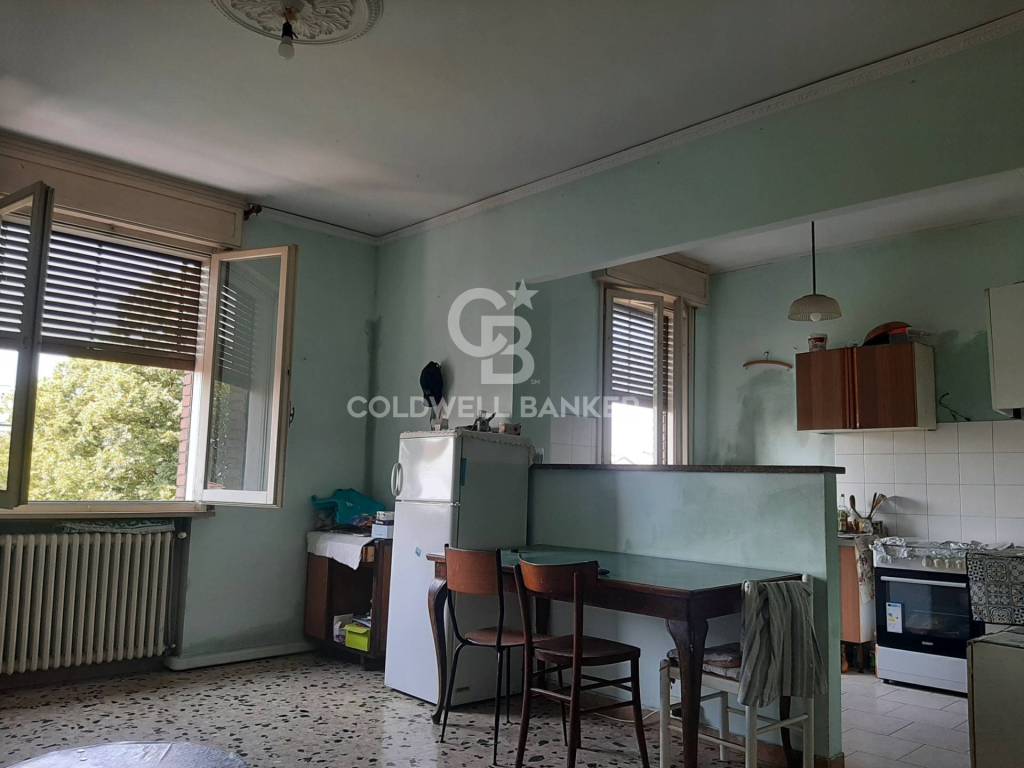 Appartamento in vendita a Mirandola via Cesare Battisti, 23