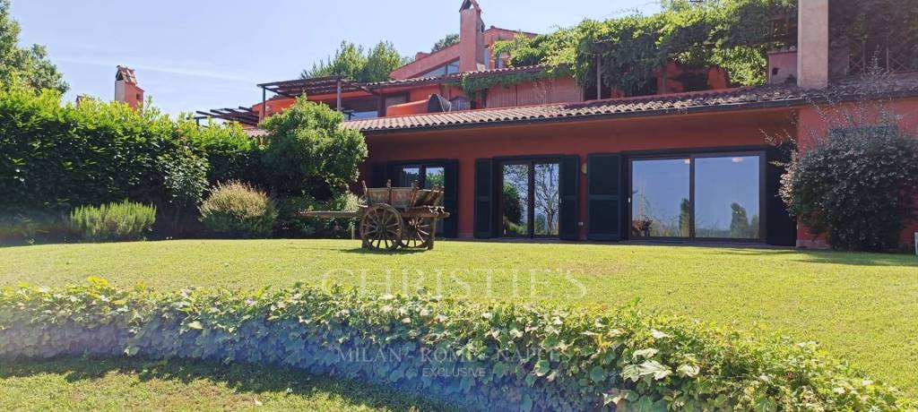 Villa a Schiera in vendita a Sutri via Monte Topino