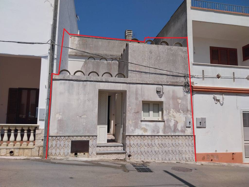 Appartamento in vendita a Castrignano del Capo via Silvio Pellico, 15