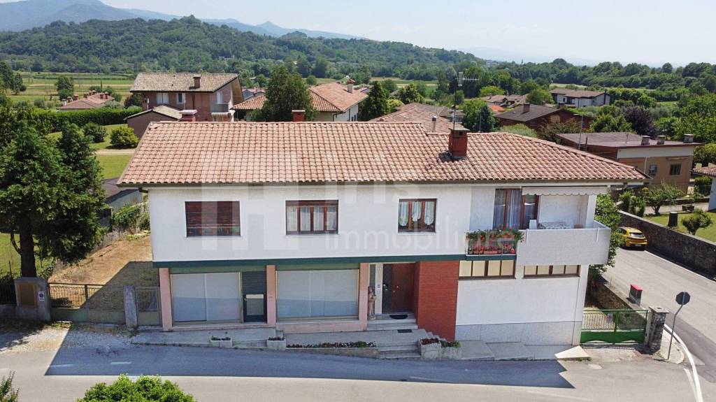 Appartamento in vendita a Reana del Rojale via Chiararis, 4