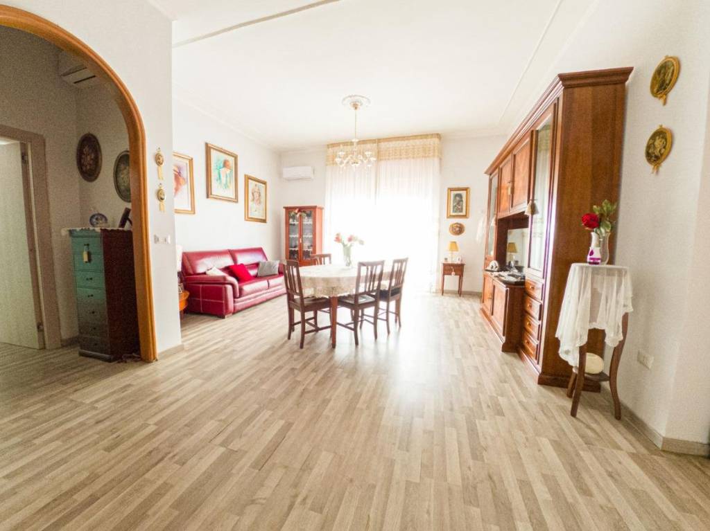 Appartamento in vendita a Manfredonia via Don Luigi Sturzo, 34