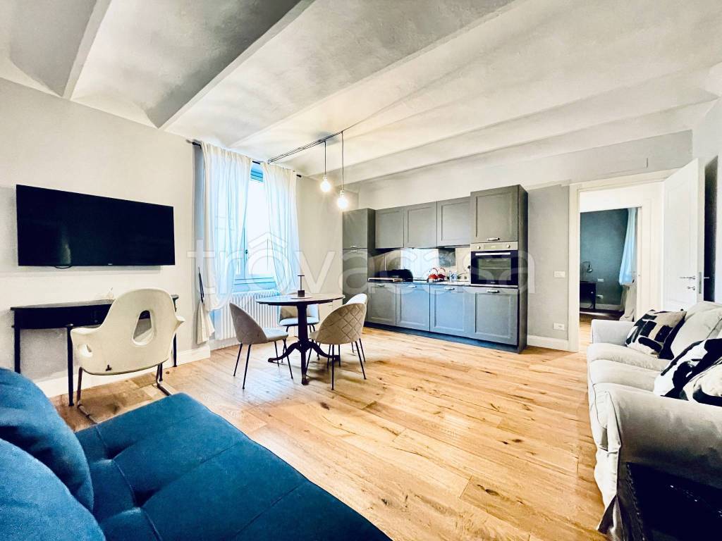 Appartamento in in affitto da privato a Firenze lungarno Benvenuto Cellini, 7