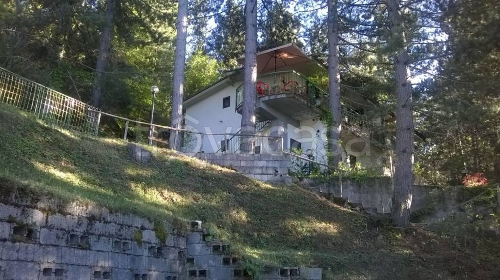 Villa a Schiera in in vendita da privato a Cotronei via Ampollino, 33