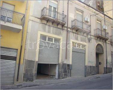 Garage in vendita a Enna via Pergusa, 92
