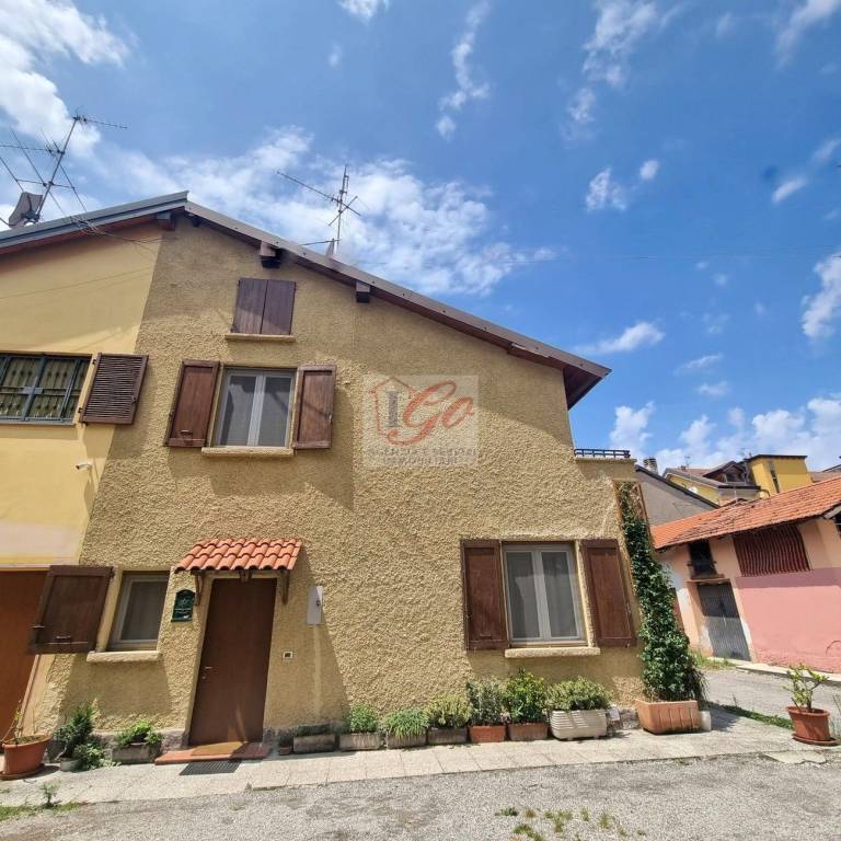 Casa Indipendente in vendita a Roncello via Dante Alighieri