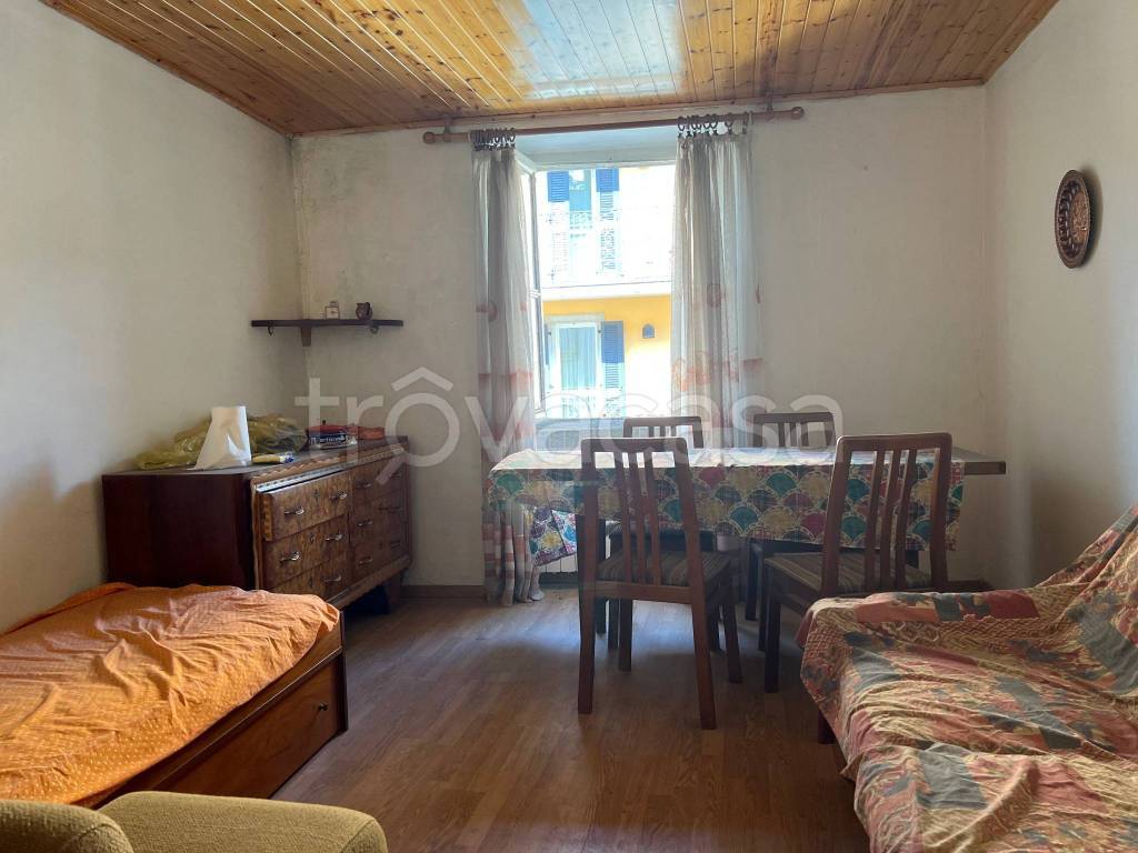 Appartamento in vendita a Serina via Vittorio Emanuele I I, 14