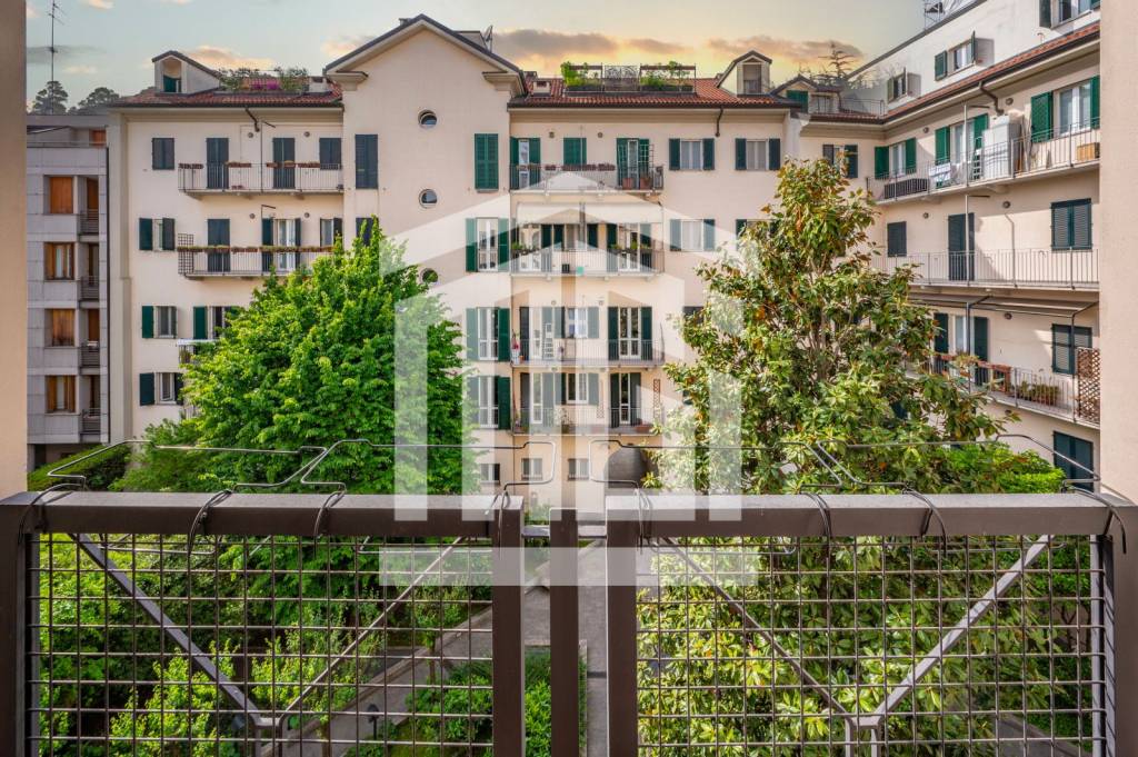 Appartamento in vendita a Milano largo La Foppa