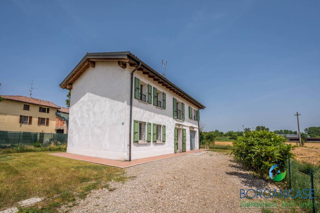 Villa in vendita a Campogalliano via Canale Carpi, 58