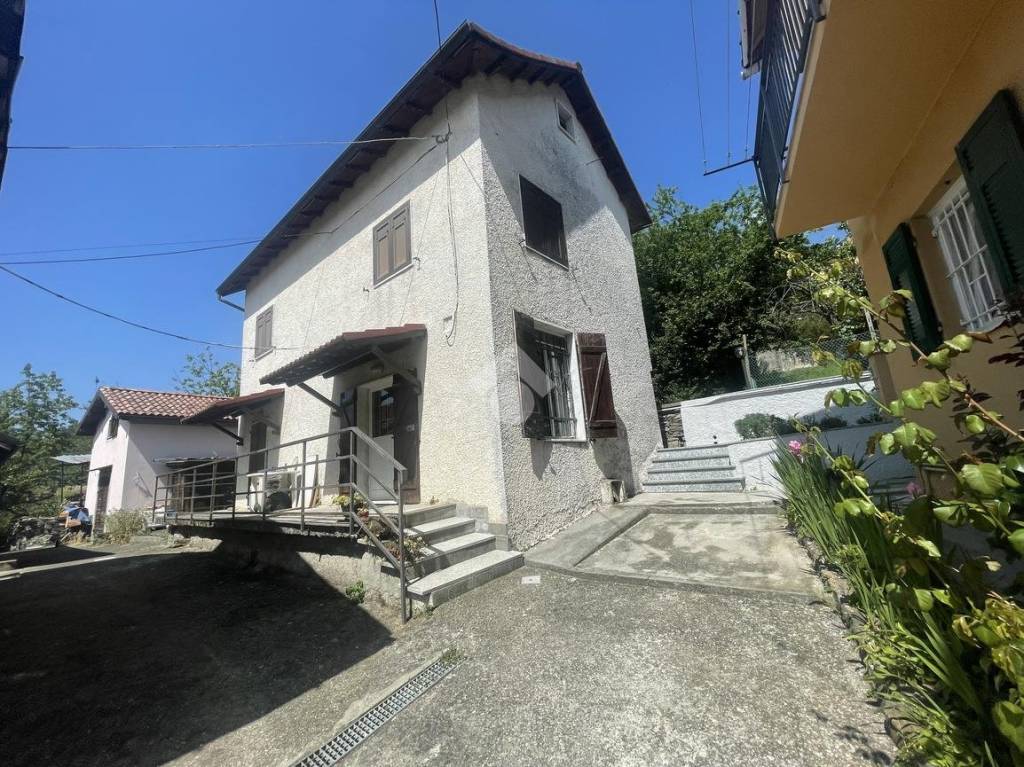 Casa Indipendente in vendita a Sant'Olcese via Fasceto, 12