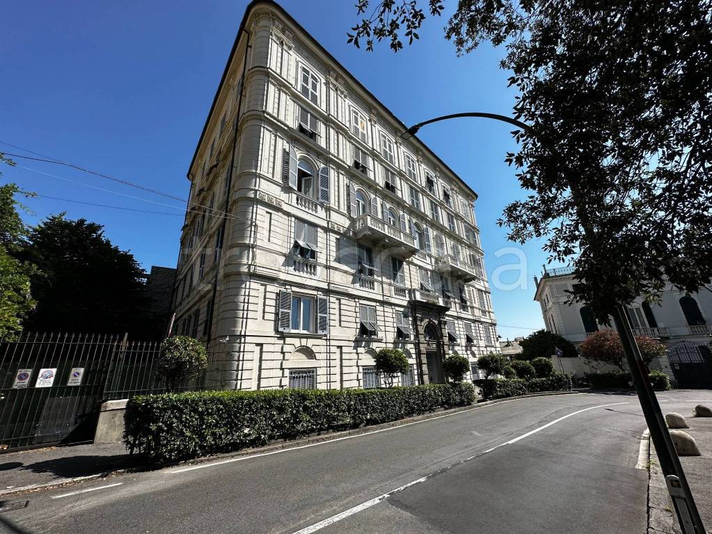 Appartamento in vendita a Genova corso Carbonara