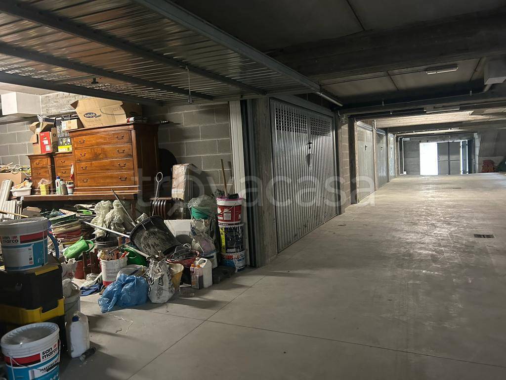 Garage in vendita a Volpiano via Socrate, 37