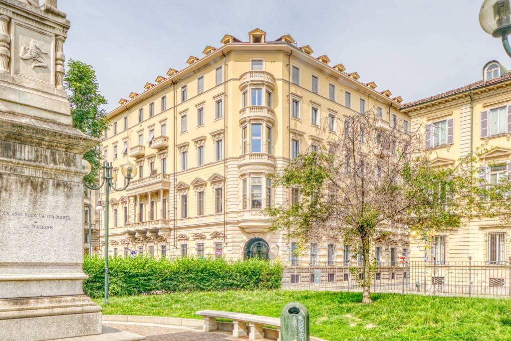 Appartamento in vendita a Torino corso Re Umberto, 2