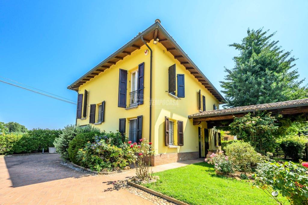 Casa Indipendente in vendita a San Giovanni in Persiceto via biancolina 47