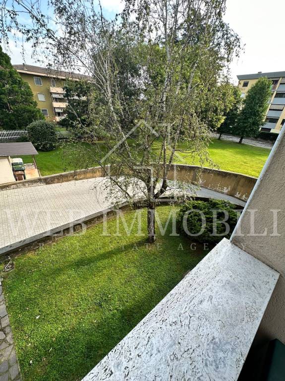 Appartamento in vendita a Vigevano via Monte Baldo