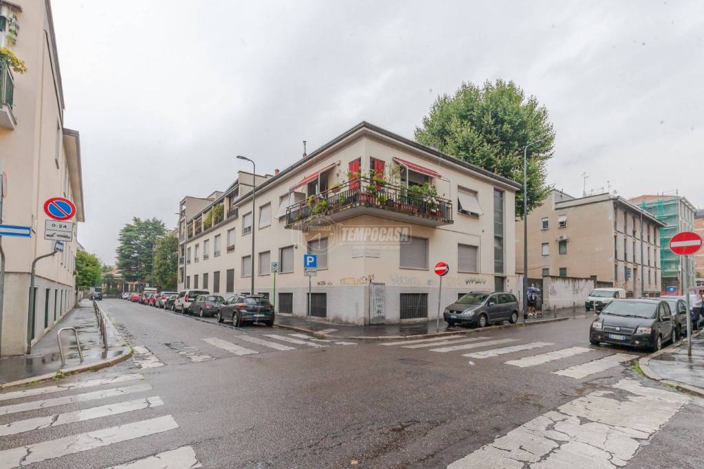 Ufficio in vendita a Milano via magellano