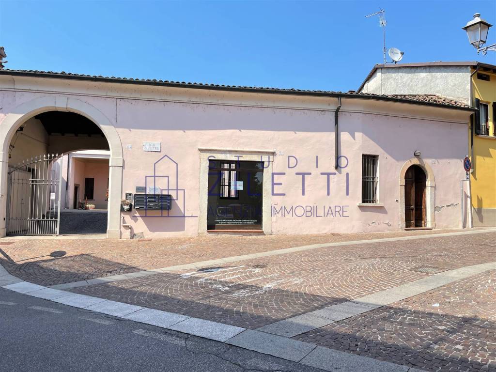 Negozio in affitto a Montichiari via San Pietro, 60