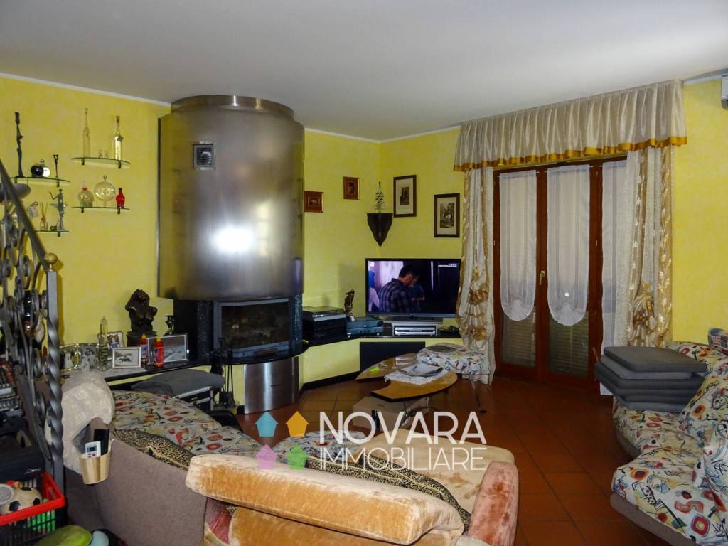 Villa in vendita a Novara viale Martiri di Belfiore, 20