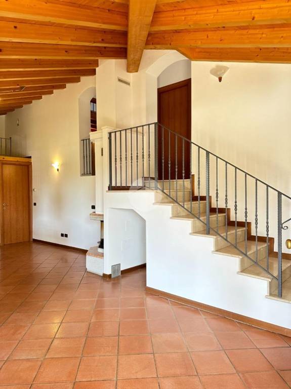 Villa Bifamiliare in vendita a Dello via Pordenone, 8