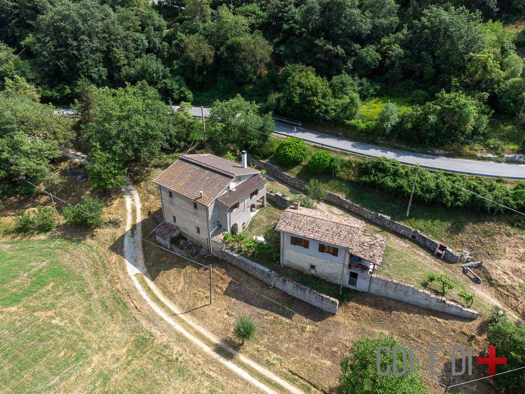 Casale in vendita a Belmonte in Sabina sp34