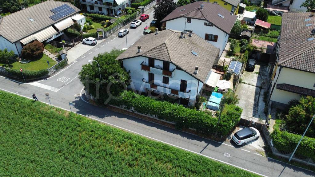 Villa in vendita a Cernusco sul Naviglio via settembrini
