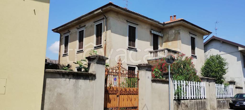 Villa in vendita a Vanzaghello via Giacomo Matteotti