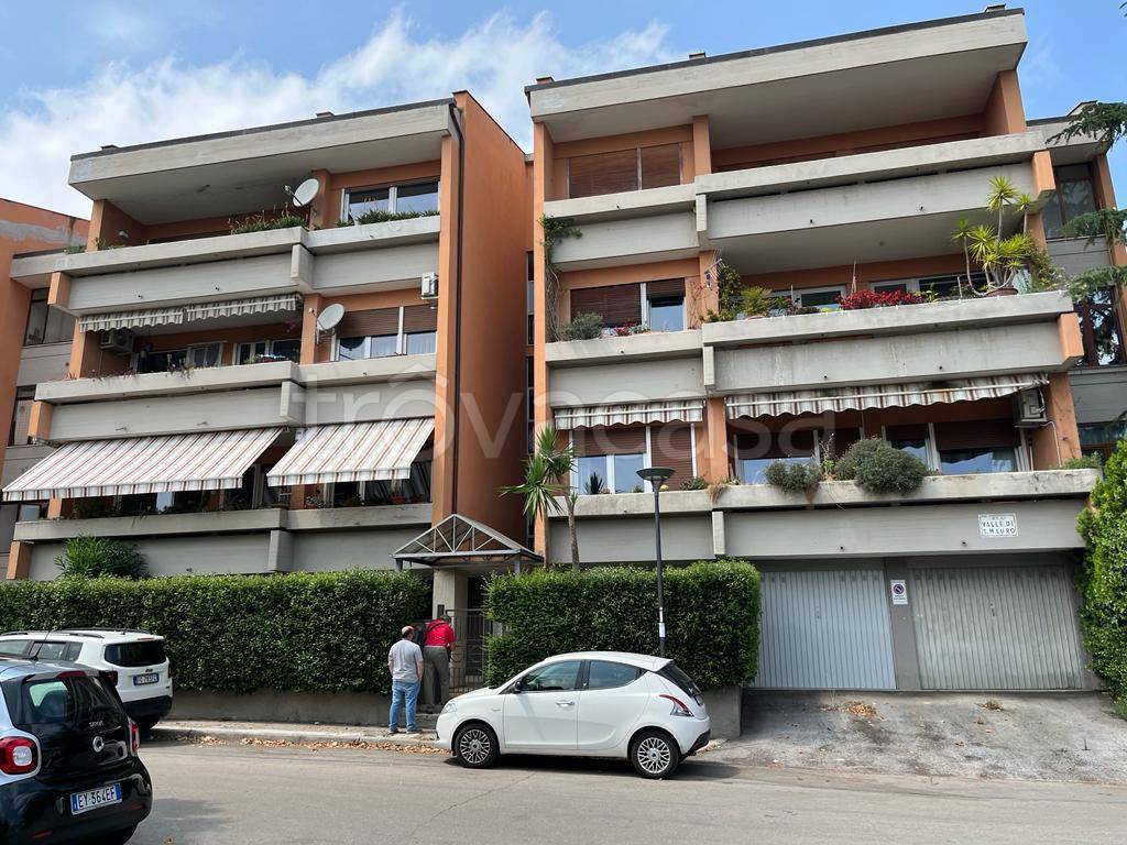 Appartamento in vendita a Pescara via Valle di San Mauro