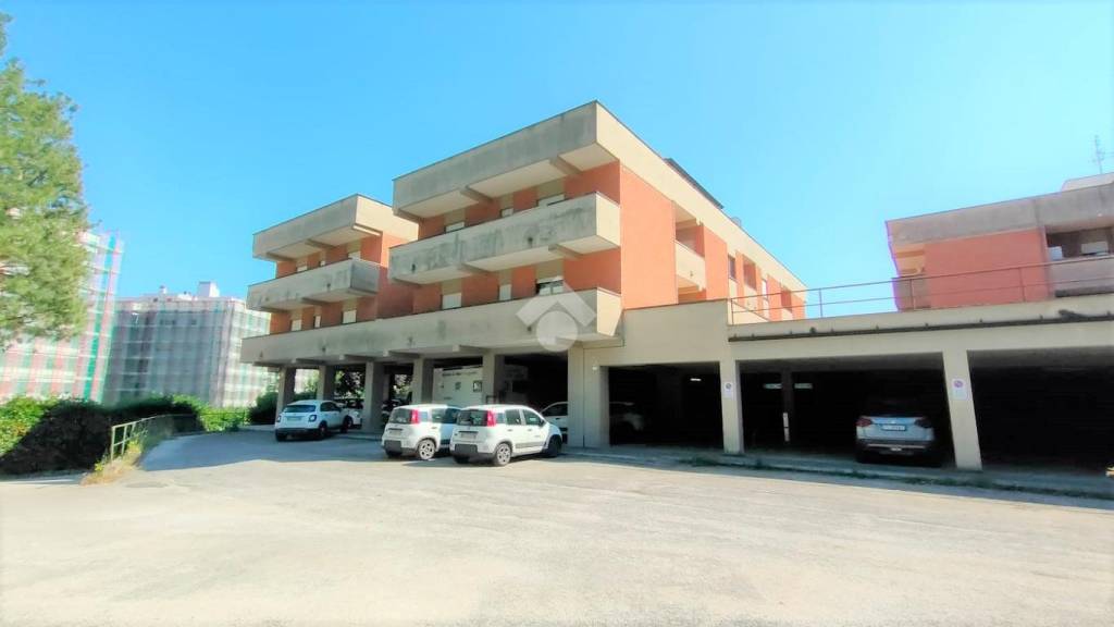 immagine annuncio 11 di 12