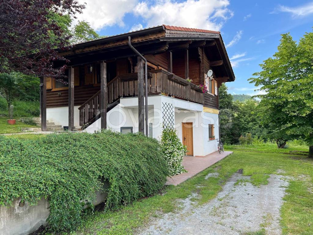 Villa in vendita a Serole regione Rocchino