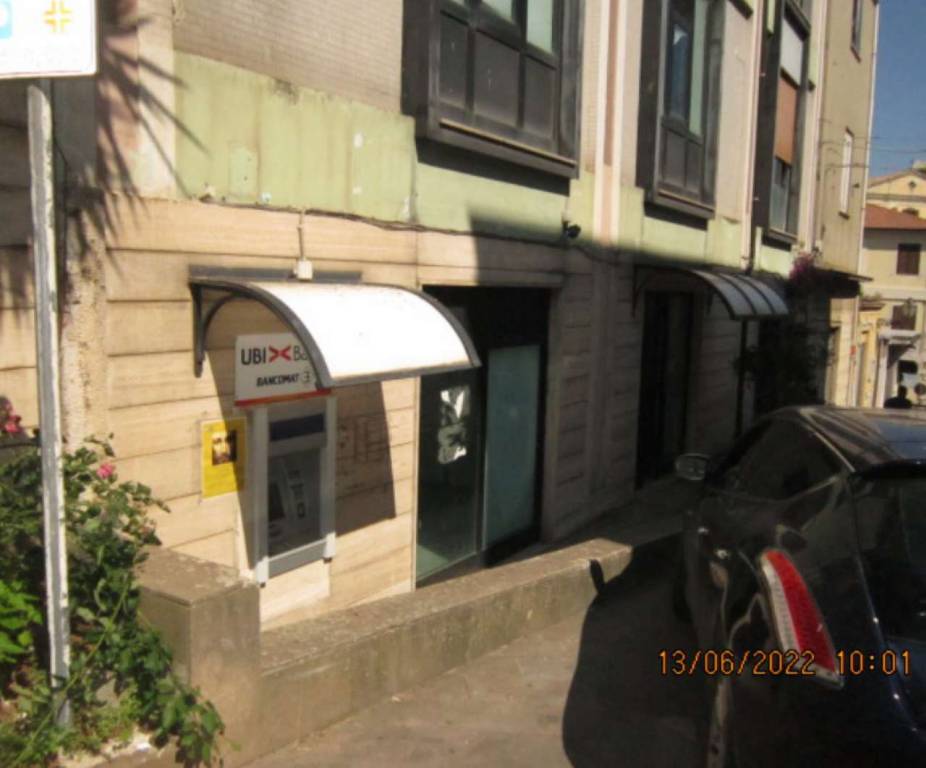 Filiale Bancaria in vendita a Montalto Uffugo corso Giuseppe Garibaldi 25