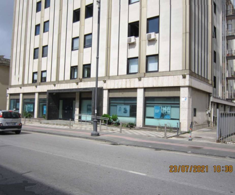 Filiale Bancaria in vendita a Vibo Valentia via Giacomo Matteotti 23-25