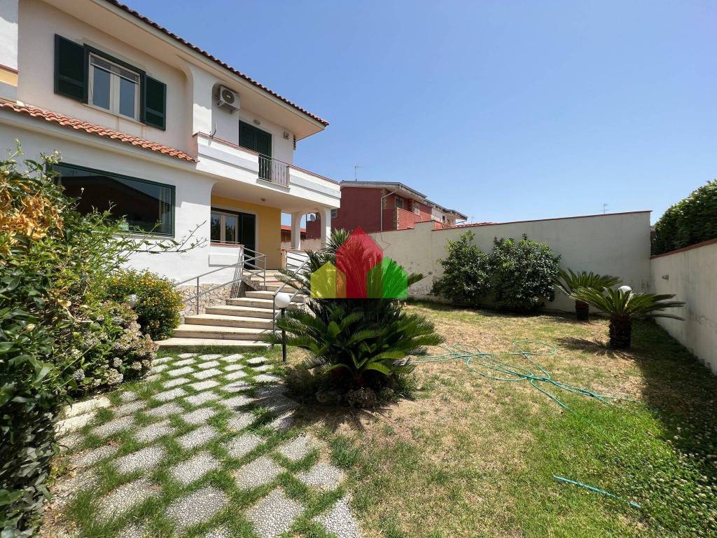 Villa a Schiera in vendita a Giugliano in Campania via Staffetta