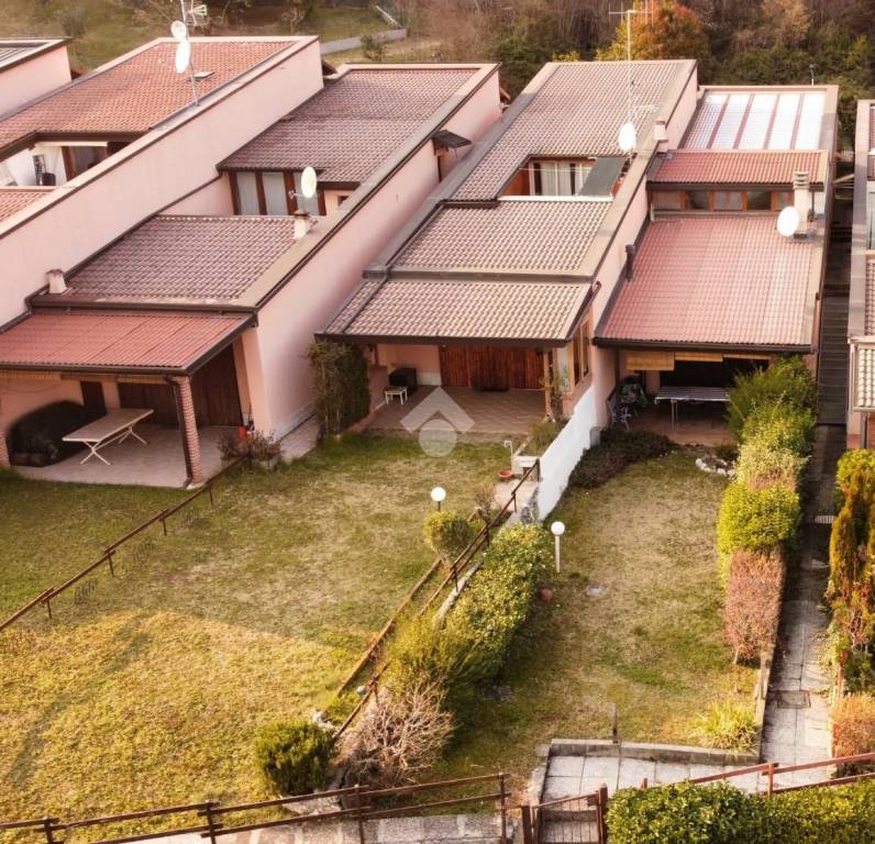 Villa a Schiera in vendita a Roè Volciano via Brescia
