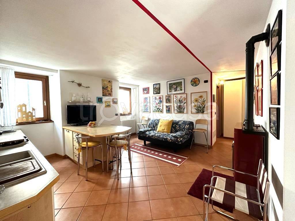 Appartamento in vendita a Campodolcino via Papa Giovanni xiii, 52