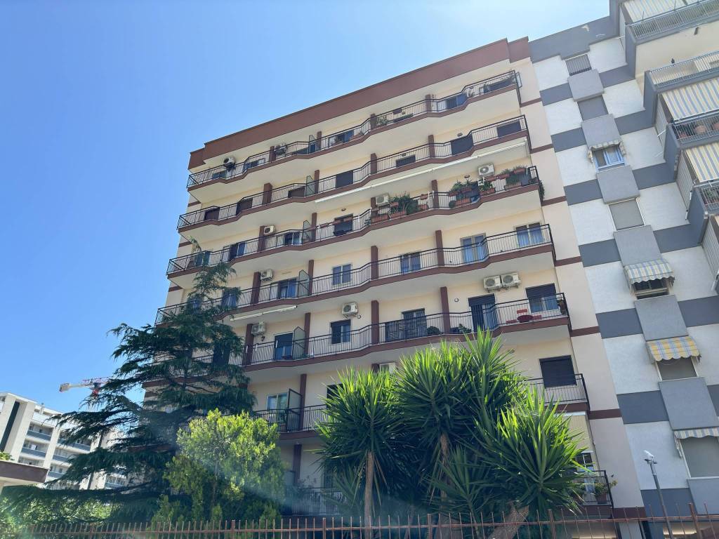 Appartamento in vendita a Bari via Francesco Pascazio