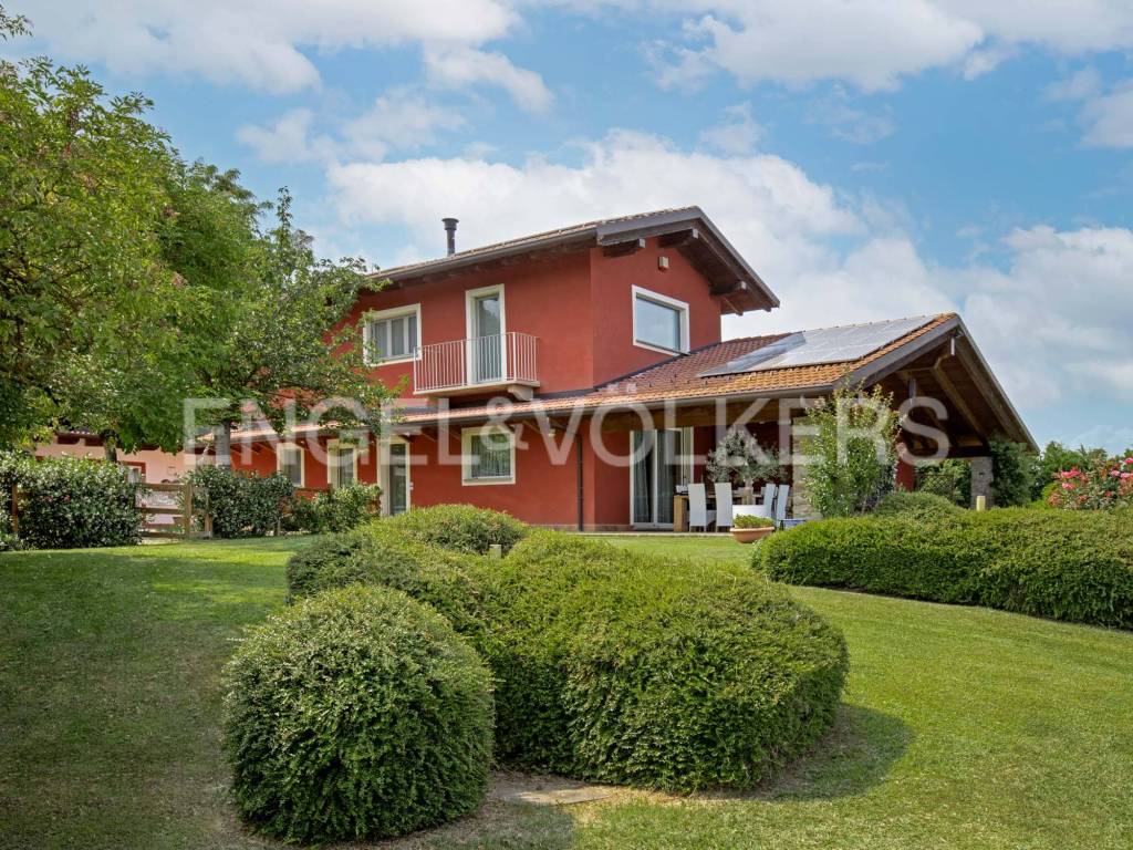 Villa in vendita ad Acqui Terme via Luigi Ivaldi
