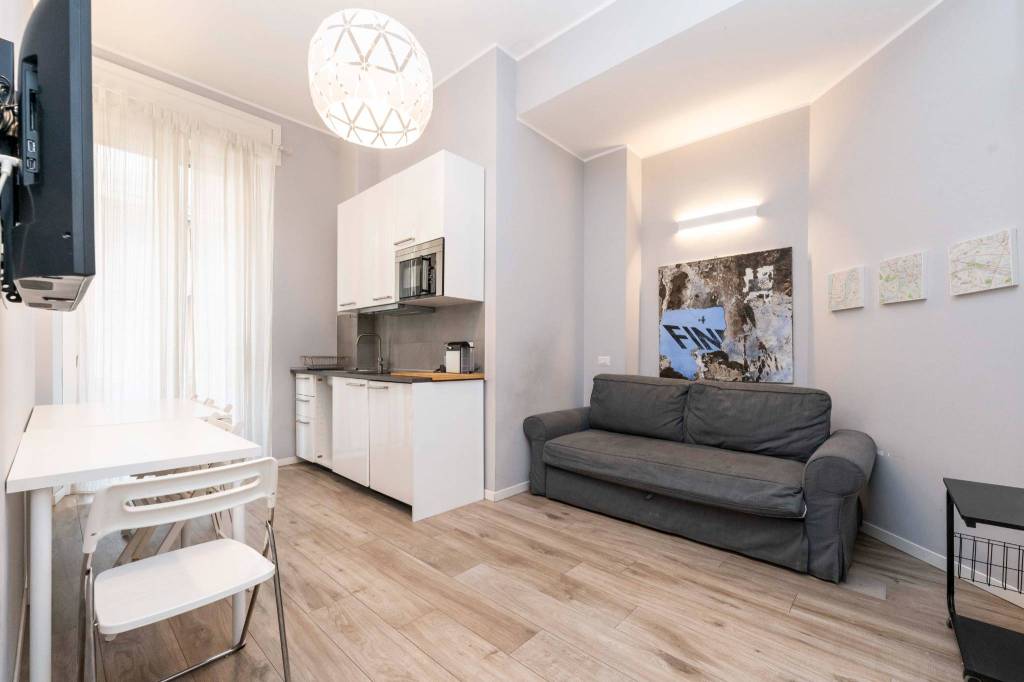 Appartamento in vendita a Milano via Felice Casati, 42