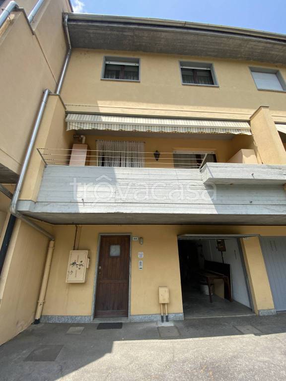 Villa a Schiera in vendita a Manta via Valcrosa, 1