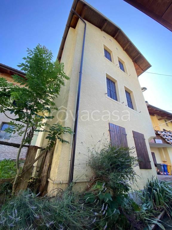 Casa Indipendente in in vendita da privato a Sovramonte frazione Aune, 133