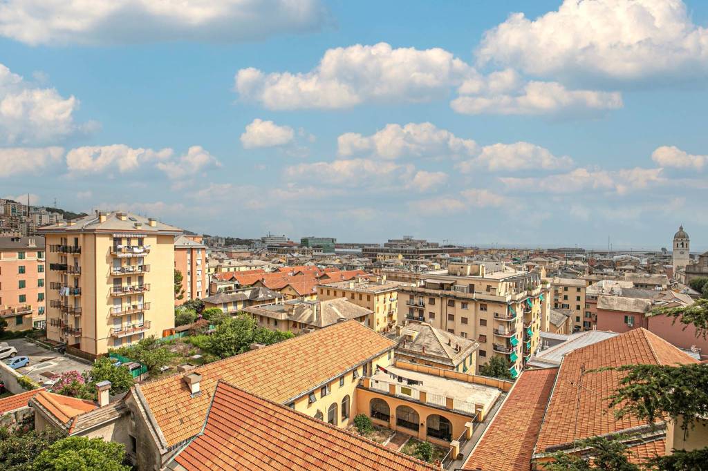 Appartamento in vendita a Genova viale Carlo Canepa, 11