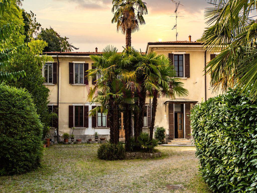 Villa in vendita a Desio via Borghetto, 14