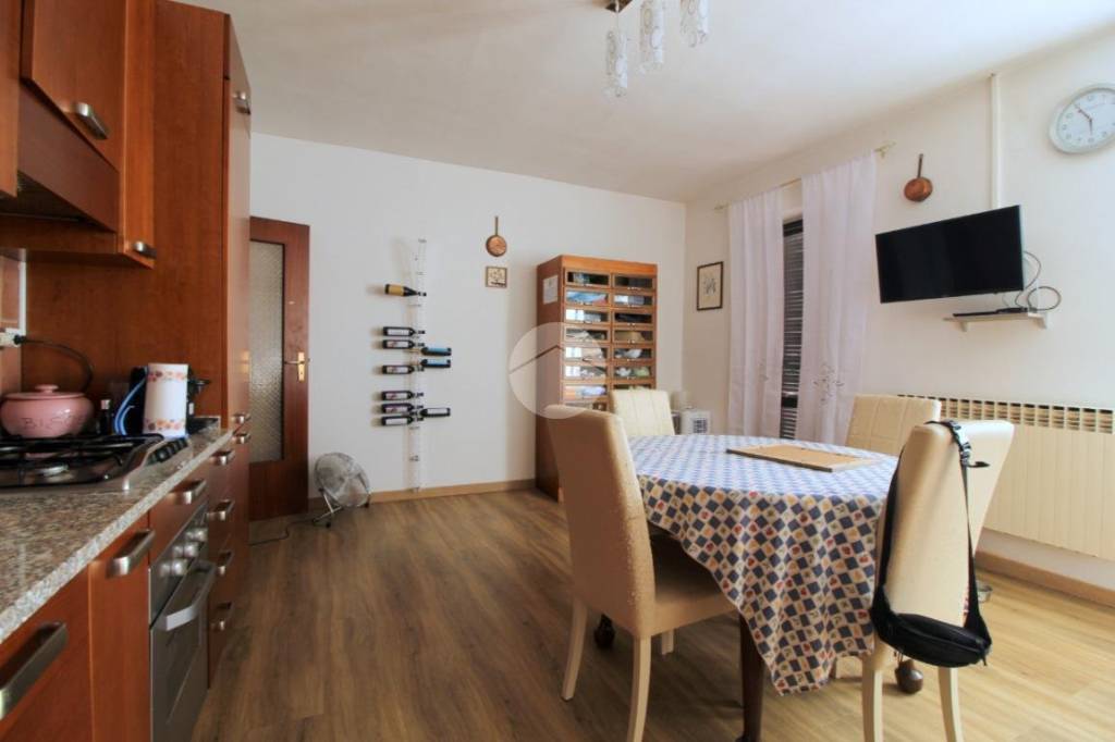 Casa Indipendente in vendita a Sommariva Perno frazione rossi, 50
