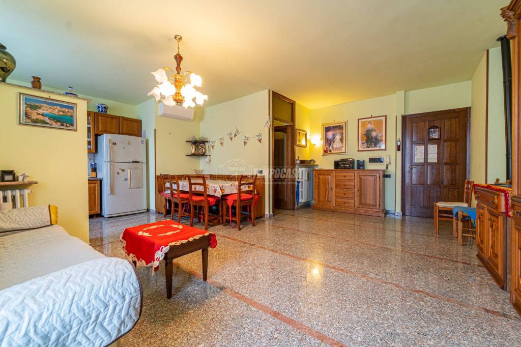 Appartamento in vendita a Oggiona con Santo Stefano via g. Garibaldi 1