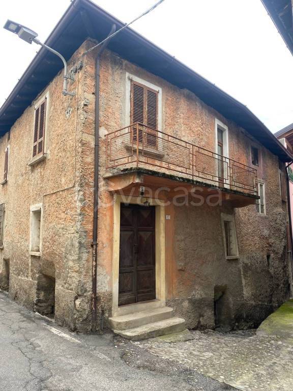 Casa Indipendente in in vendita da privato a Capo di Ponte via Tolera, 17