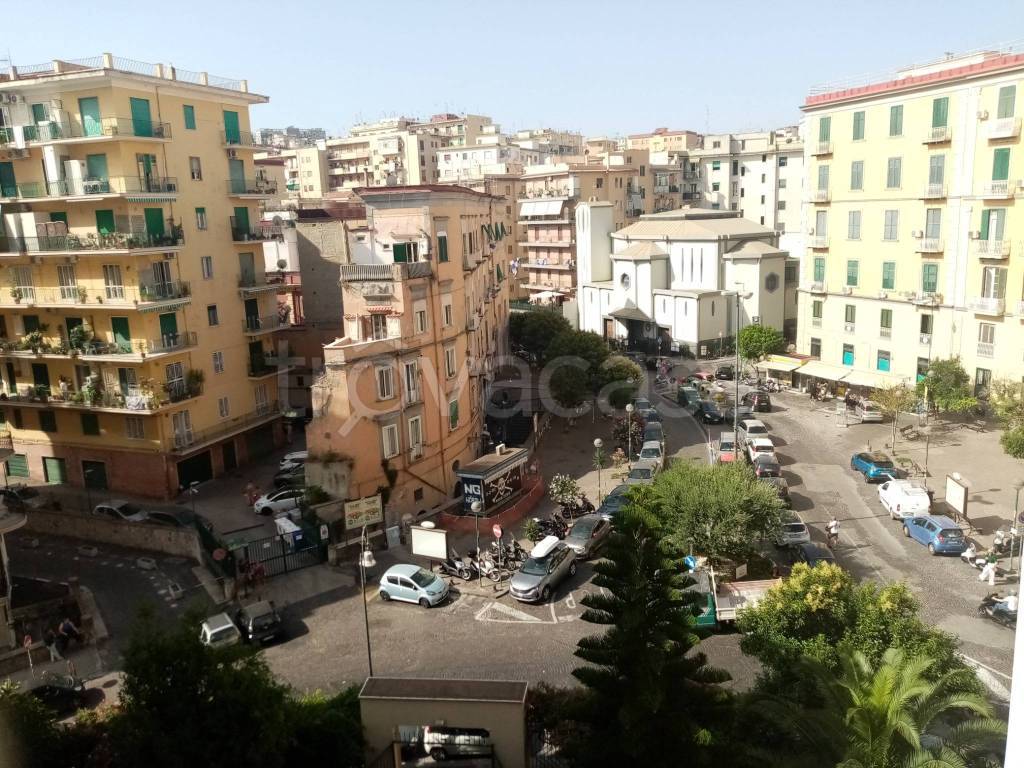 Appartamento in vendita a Napoli piazza Canneto