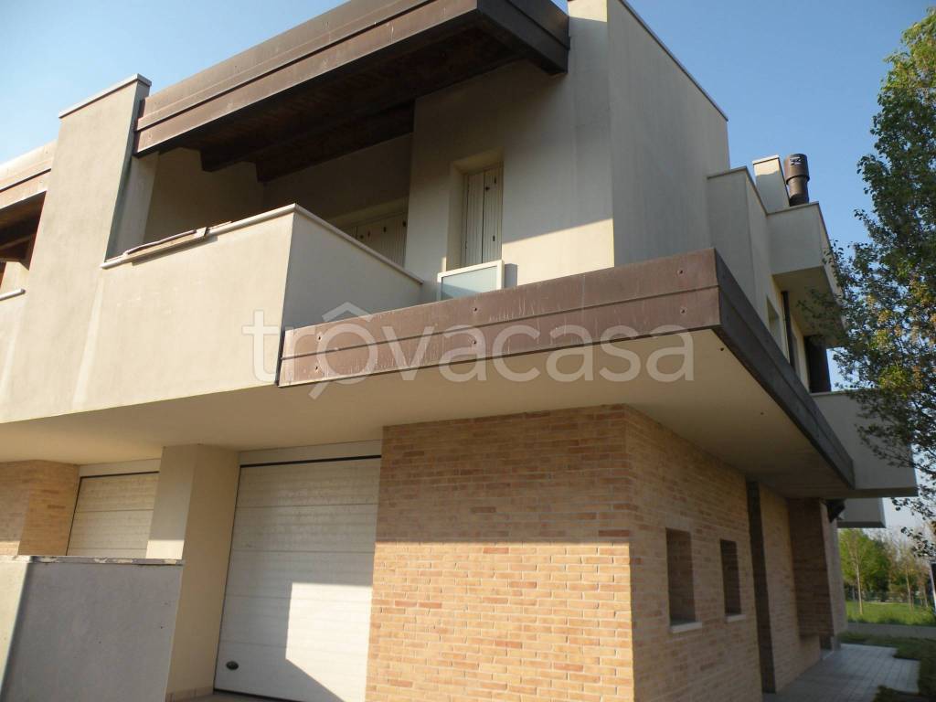 Villa Bifamiliare in vendita a Ravenna via San Massimiliano Kolbe, 24