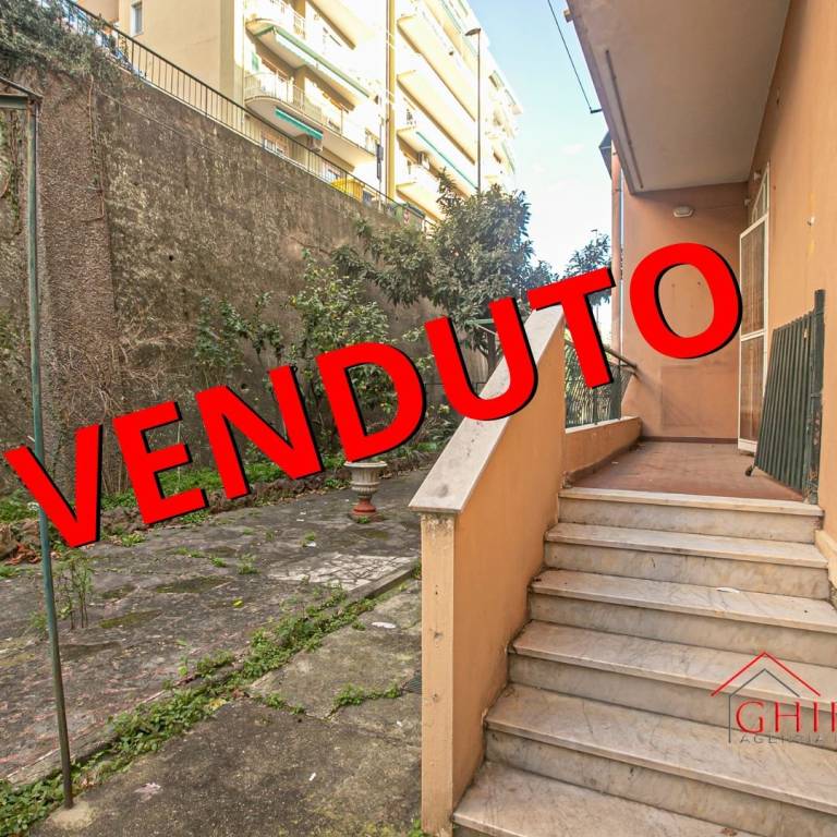 Appartamento in vendita a Genova via Antica Romana di Pegli, 27